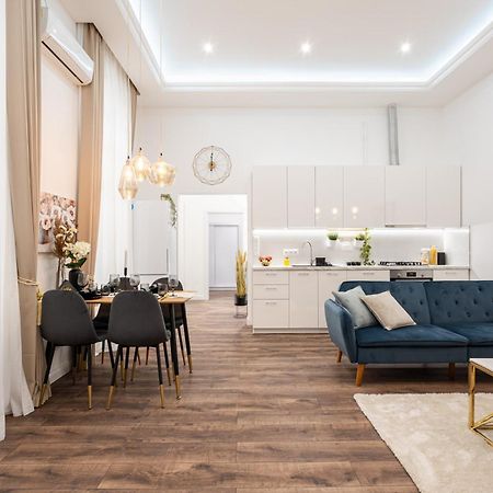 Blue Velvet Luxury Apartment ブダペスト エクステリア 写真