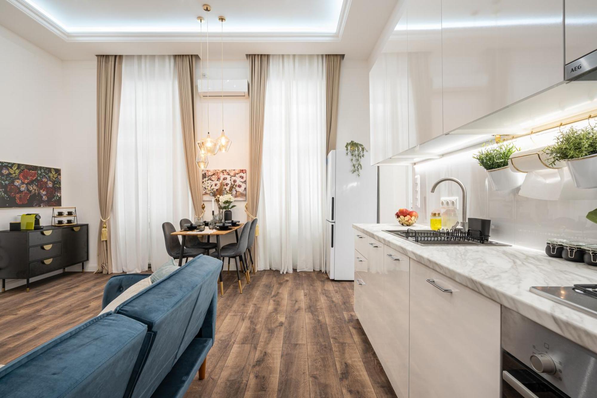Blue Velvet Luxury Apartment ブダペスト エクステリア 写真